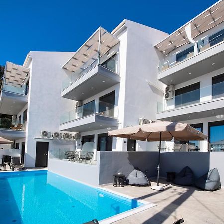 Angelica'S And Irene'S Design Apartments Swimming Pool Nikiana Esterno foto