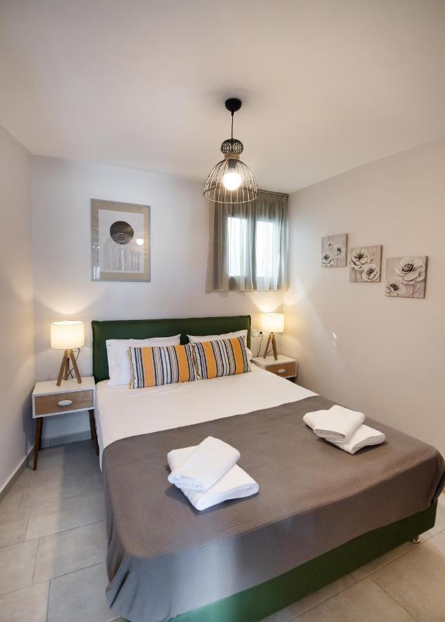 Angelica'S And Irene'S Design Apartments Swimming Pool Nikiana Esterno foto
