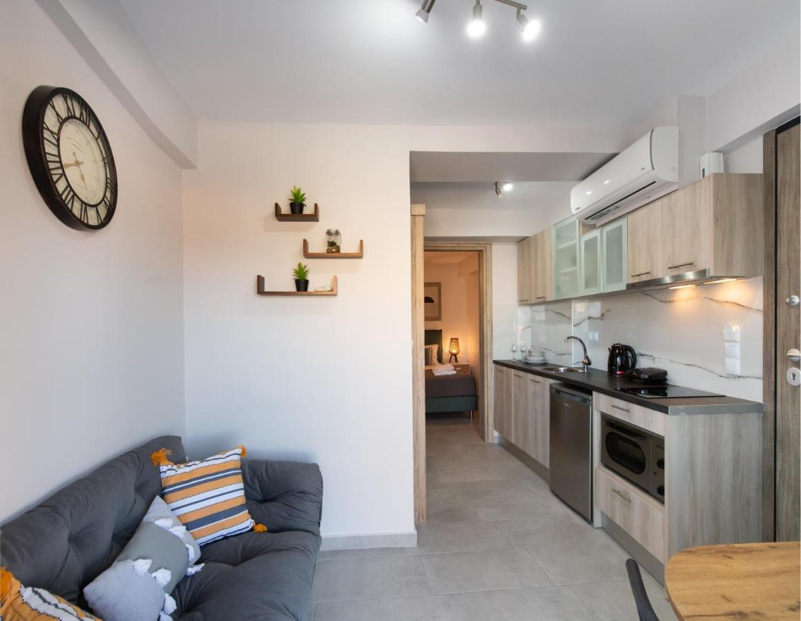 Angelica'S And Irene'S Design Apartments Swimming Pool Nikiana Esterno foto