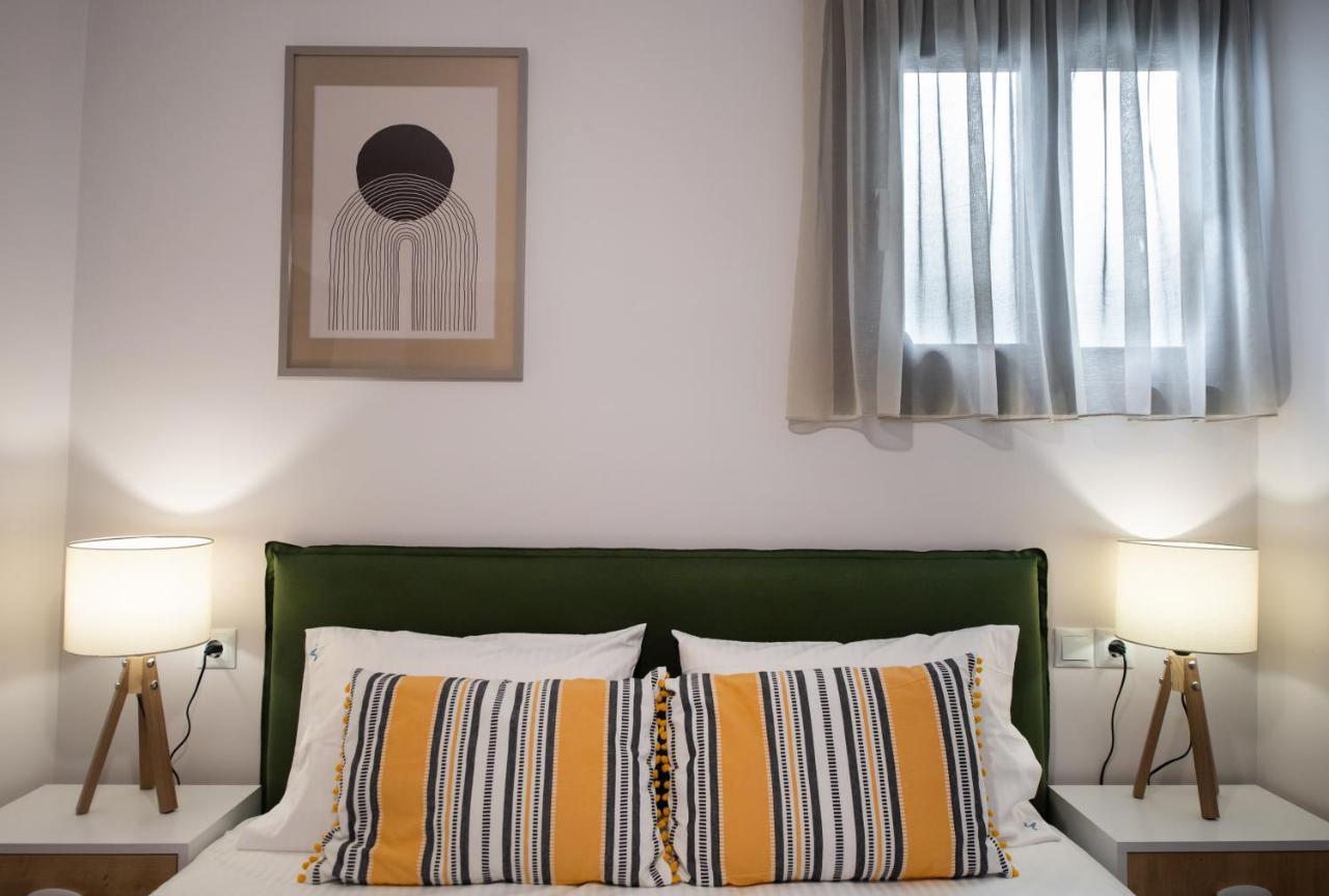 Angelica'S And Irene'S Design Apartments Swimming Pool Nikiana Esterno foto