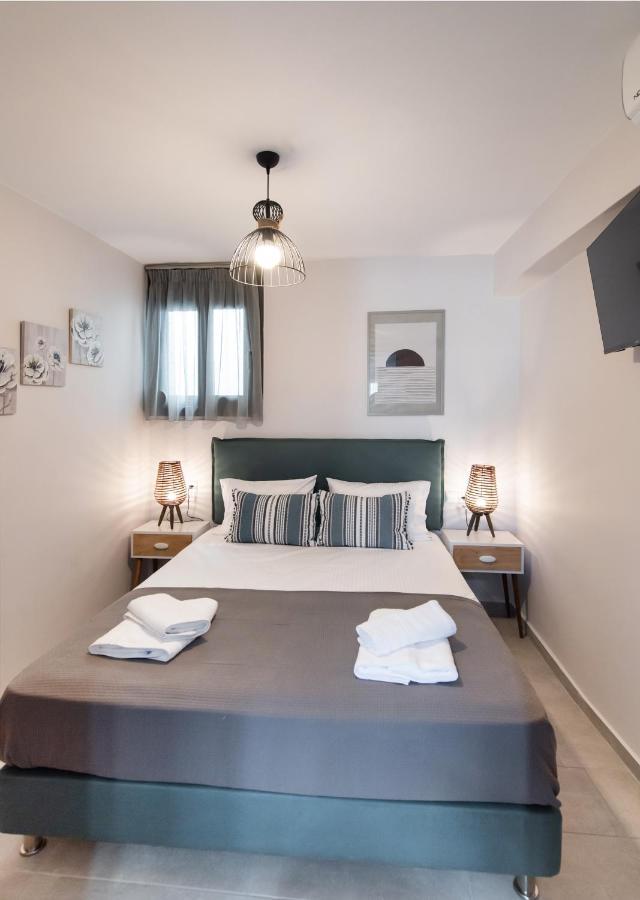 Angelica'S And Irene'S Design Apartments Swimming Pool Nikiana Esterno foto