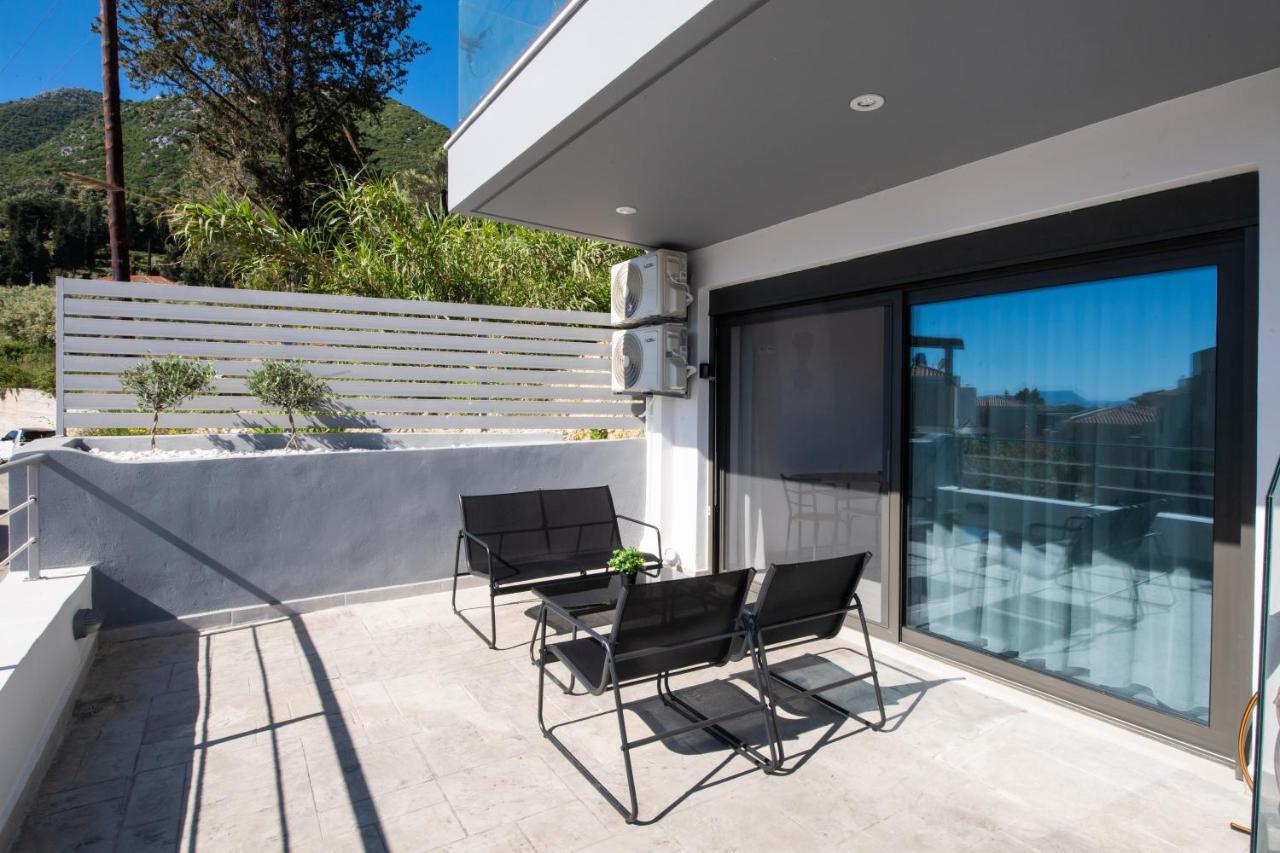 Angelica'S And Irene'S Design Apartments Swimming Pool Nikiana Esterno foto