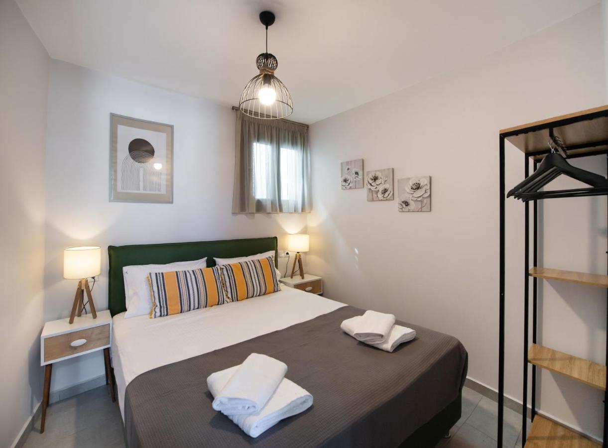 Angelica'S And Irene'S Design Apartments Swimming Pool Nikiana Esterno foto